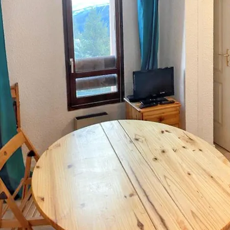 Cosy A Fours / 15 M² / Vue Montagne Apartment